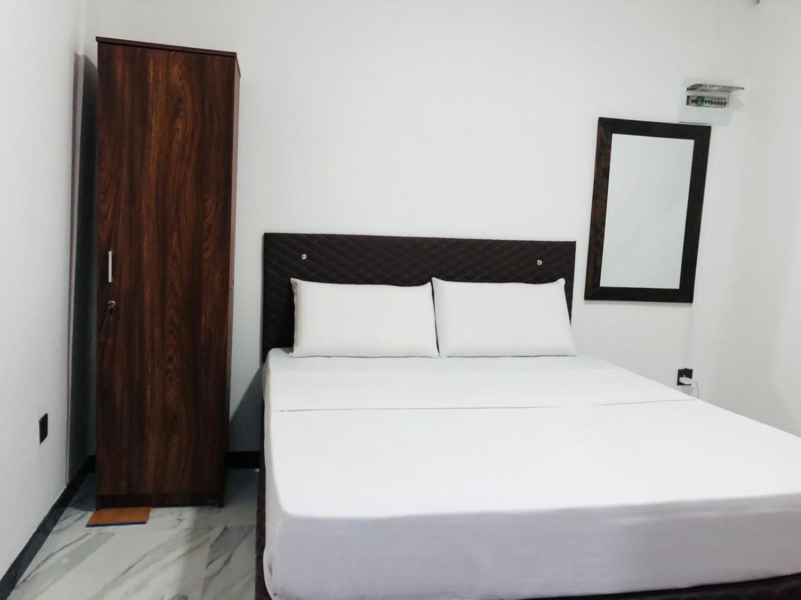 Kandy Railway Inn Екстериор снимка